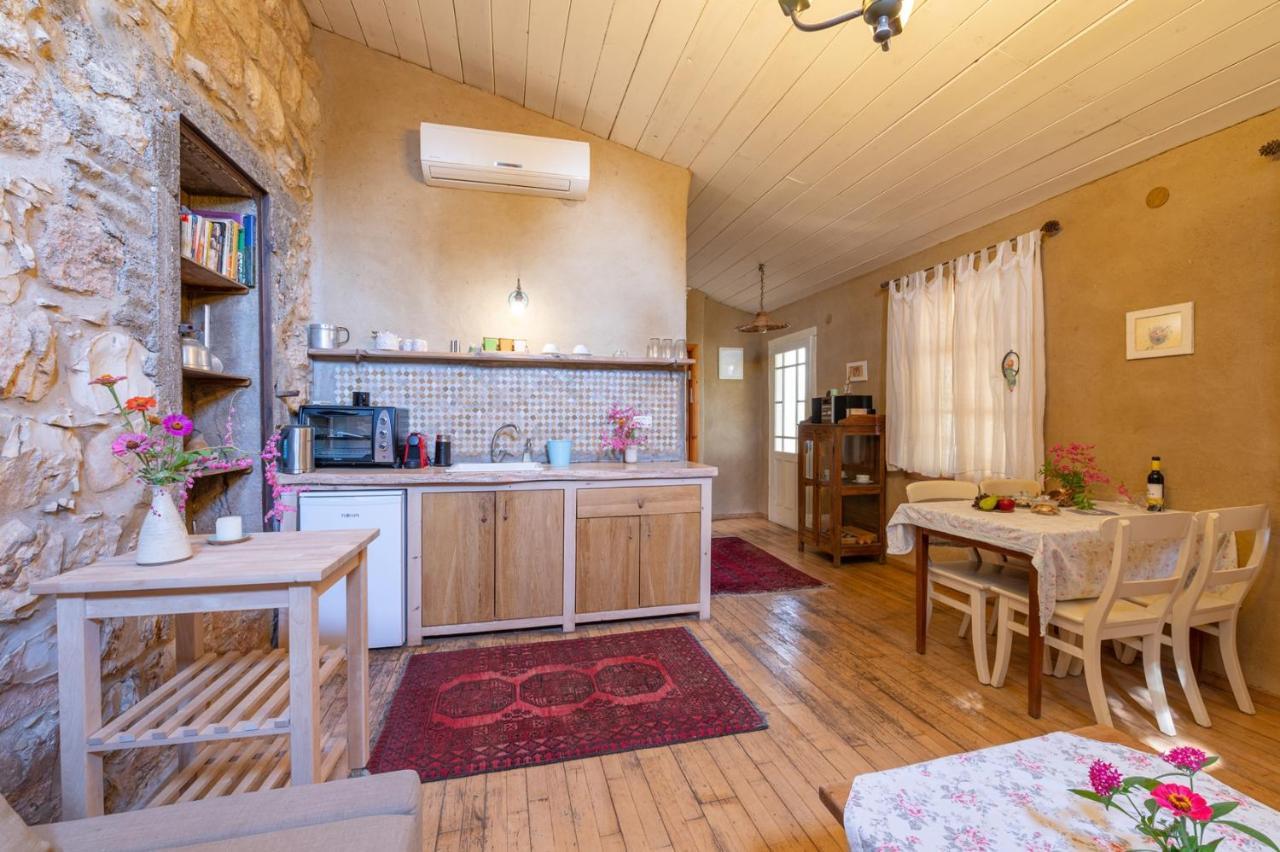 Hemdatya Stone Suites In The Galilee Ilaniya 外观 照片