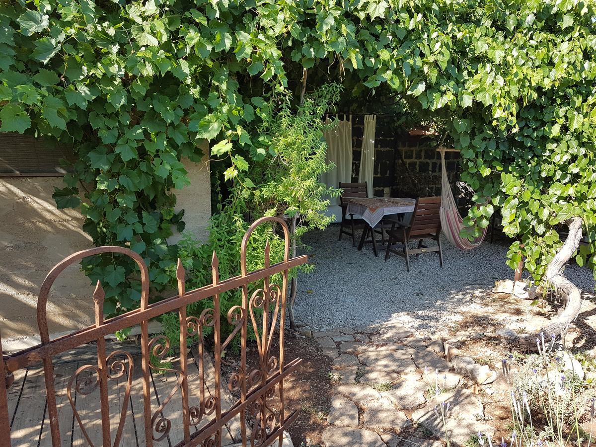 Hemdatya Stone Suites In The Galilee Ilaniya 外观 照片